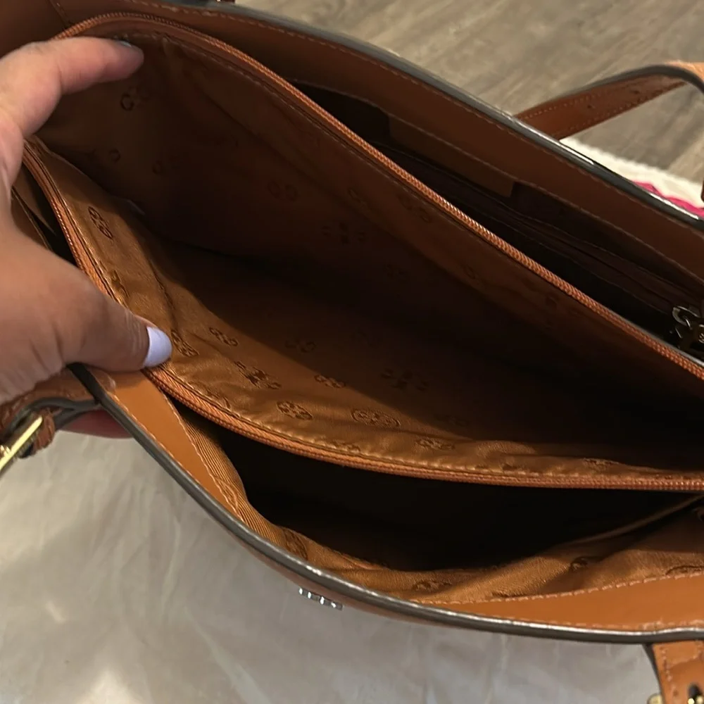 TORY BURCH Saffiano Original Tote - Picture 3 of 7